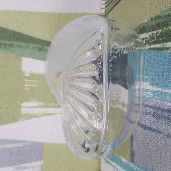 Mikasa Germany 3D Wavey Puffy Sweetheart Frosted Glass Candy Dish Trinklet - Picture 8 of 11